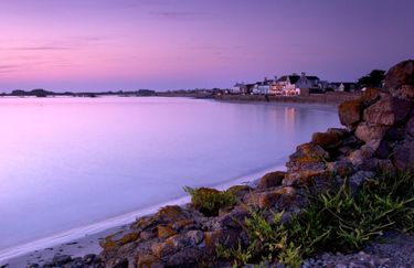 GSY 009 - Cobo Bay, Guersney - purple sunset - home design - framed ar