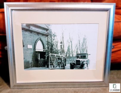 Picture framing Bristol | black and white photography | vintage photo print | framed wall art